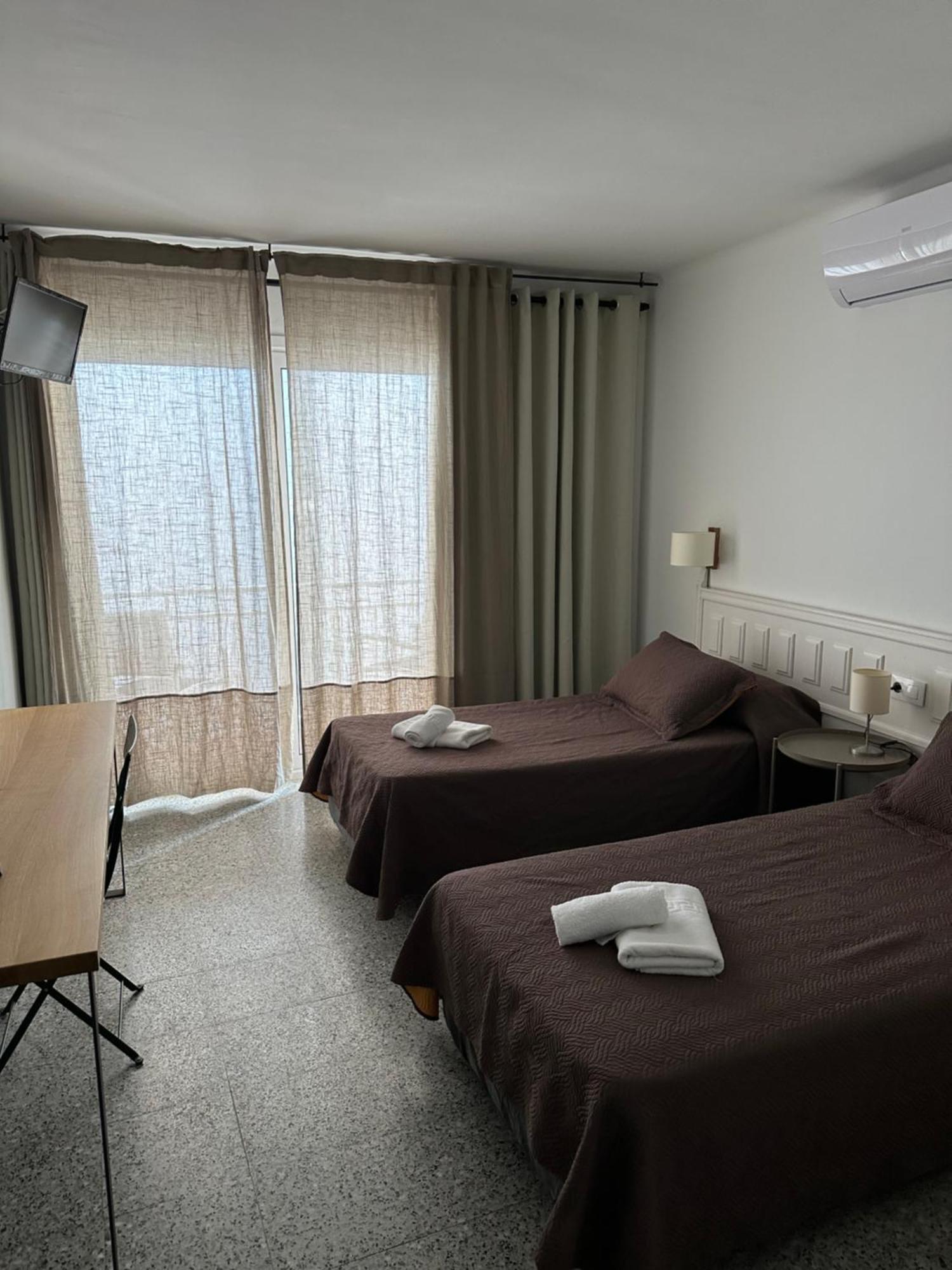 L'Illa Hotel ตอสซาเดมาร์ ภายนอก รูปภาพ